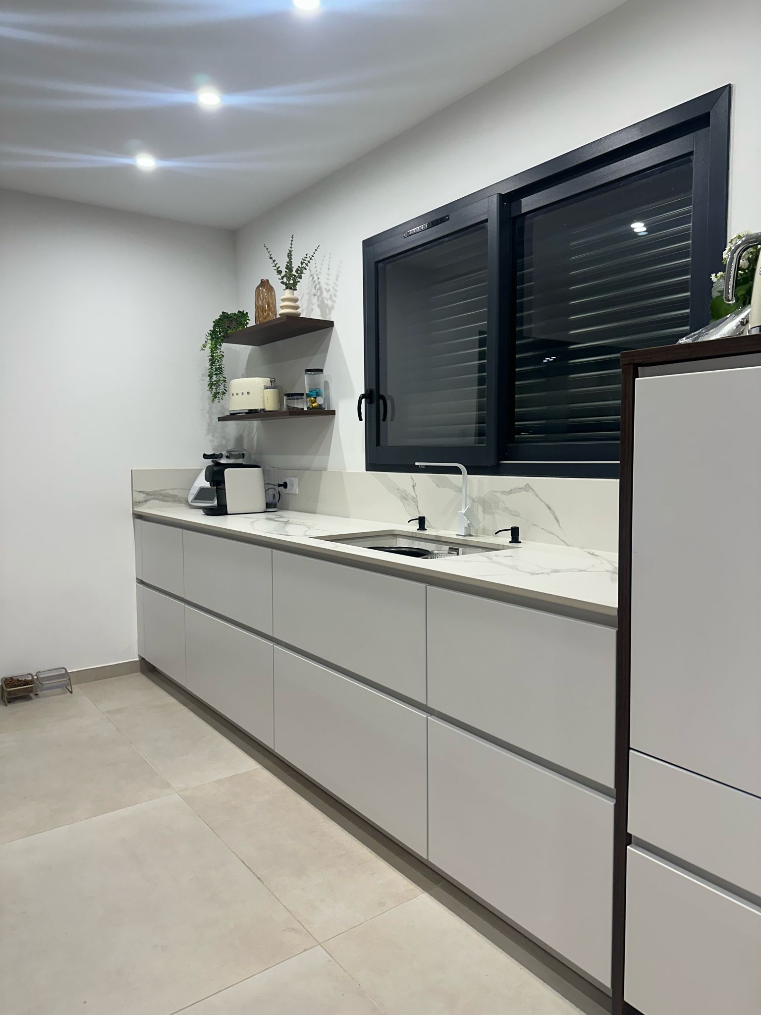 WhatsApp Image 2025-12-16 à 16.05.50_57ecb34b3 - Copie